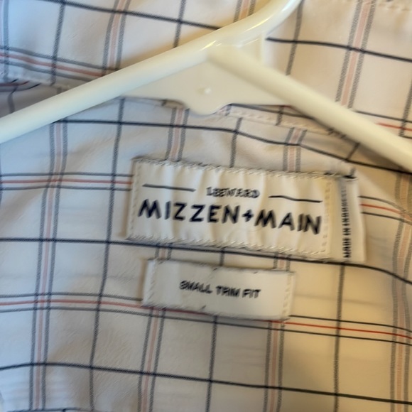 Mizzen and Main Leeward Button Down Size Small Trim Fit - Picture 3 of 5